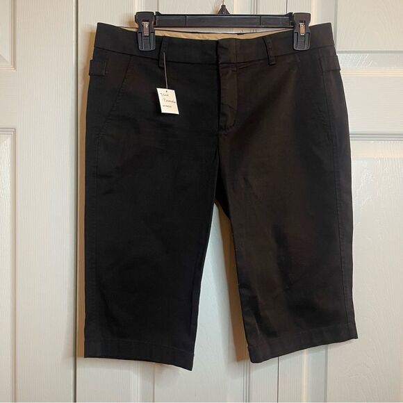 Vince Pants - Vince Bermuda Cotton Twill Shorts NWOT size 6